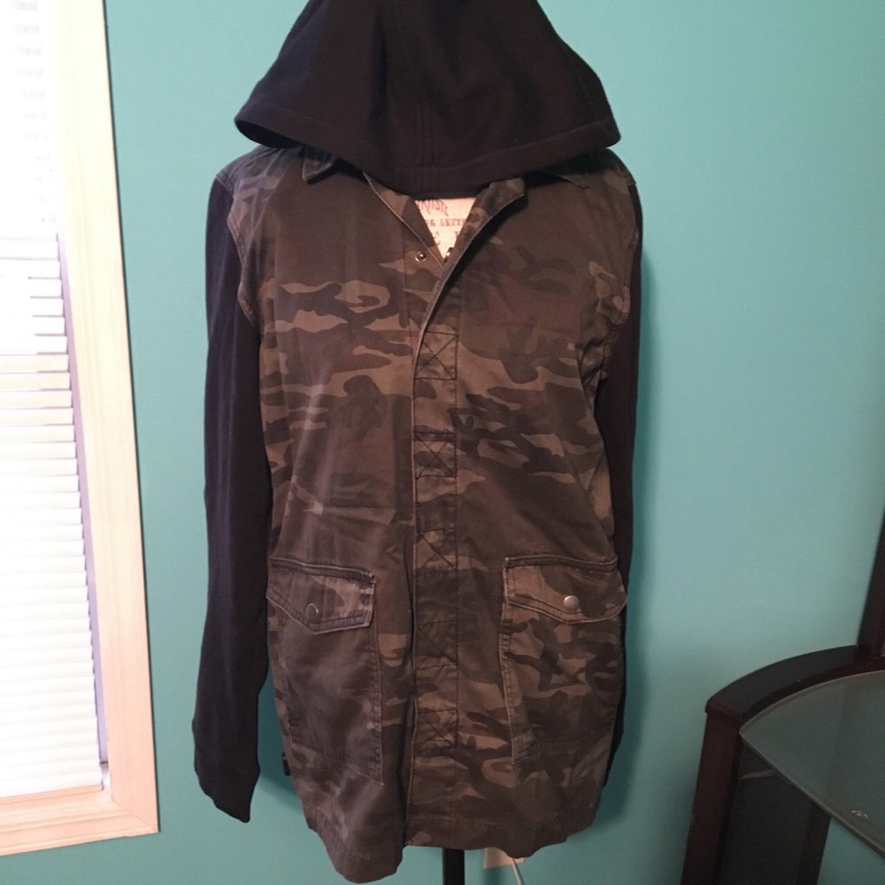 Hottopic camo jacket