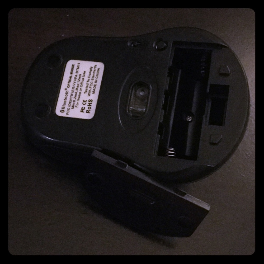 Bluetooth Optical Mouse - Picture 2 of 3