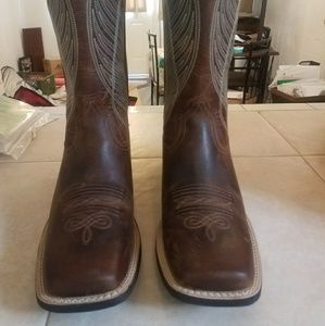Womens Ariat boots