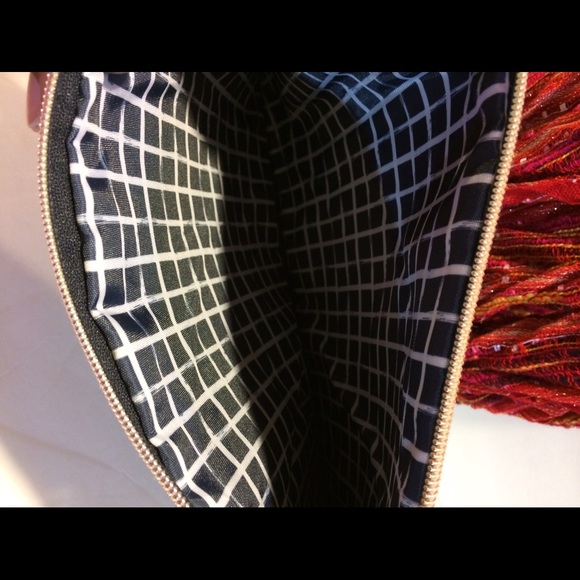 Pouch - Picture 3 of 3