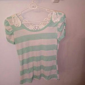 Strip short sleeve shirt with lace