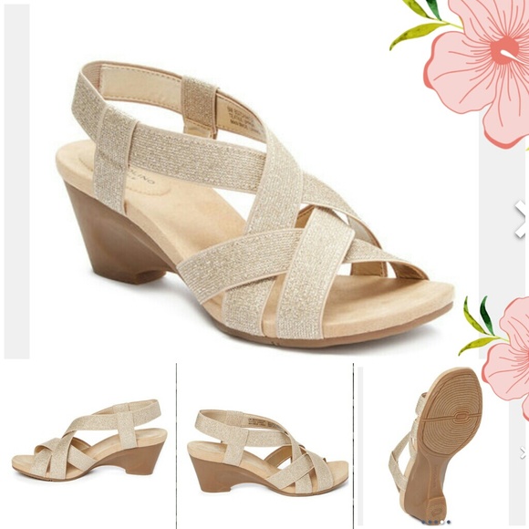 $ALE👣 NWT Bandolino Wedge Sandals Size 10 - Picture 1 of 1
