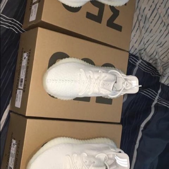 Cream White yeezys SIZES 9-10 ‼️ 400$ Firm main image 4