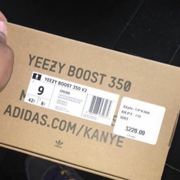 Cream White yeezys SIZES 9-10 ‼️ 400$ Firm