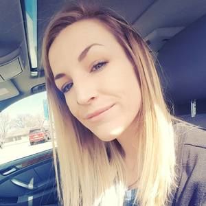 Meet your Posher, Becky