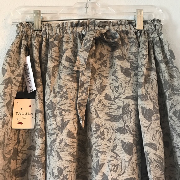 NWT Talula Union Square Skirt in Oak - Picture 3 of 5