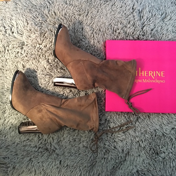 Catherine Malandrino Taupe Suede Boots - Picture 7 of 8