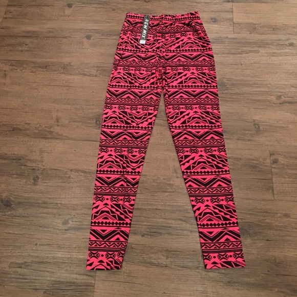 Leggings one size. Hot Pink and Black. - Picture 4 of 4