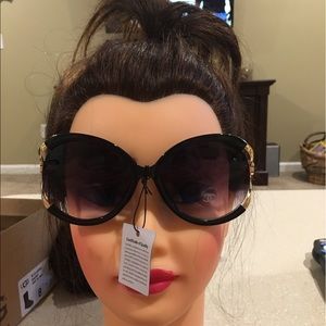 6 pair TRENDY fashion sunglasses all brand new