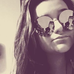 Meet your Posher, Gabriella