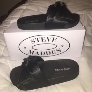Steve Madden silky slide sandal NWT!!!