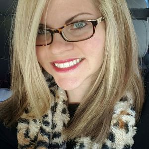 Meet your Posher, Laura