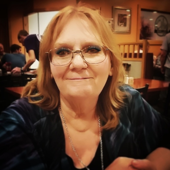Meet your Posher, Teresa - Picture 1 of 1