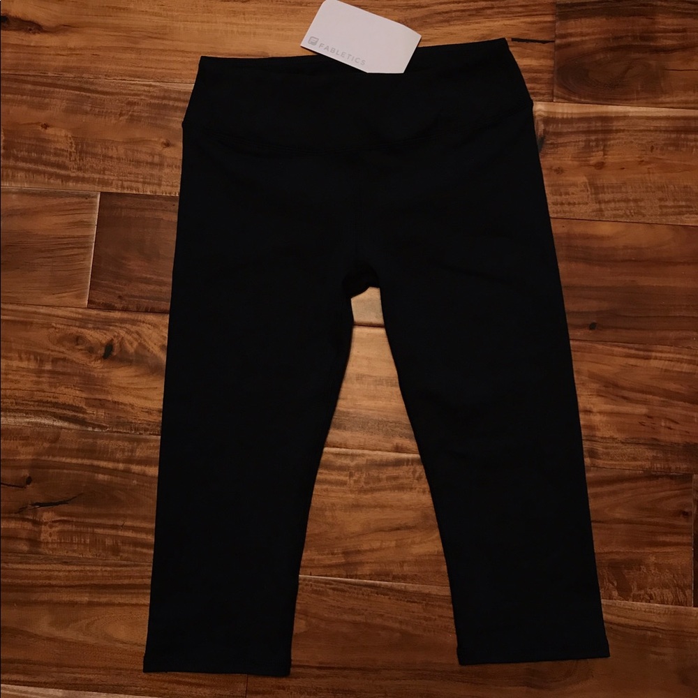 Fabletics black capris