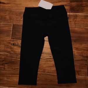 Fabletics black capris