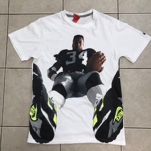 Nike Sportswear Bo Over You Tee | Medium