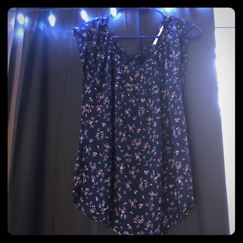 Lauren Conrad Blouse