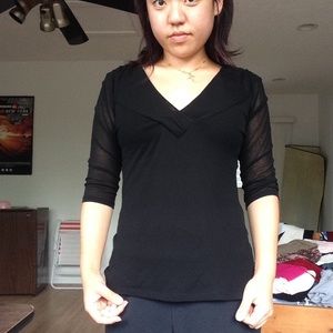 Brand new Alfani Thin Knit Top (medium)