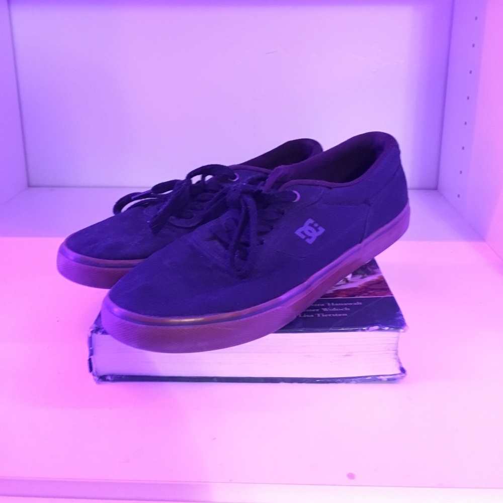 DC skate shoes.