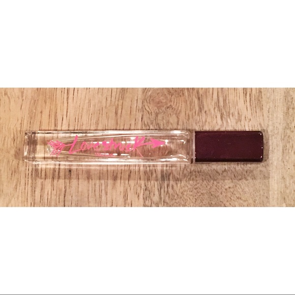 vera wang roll on perfume