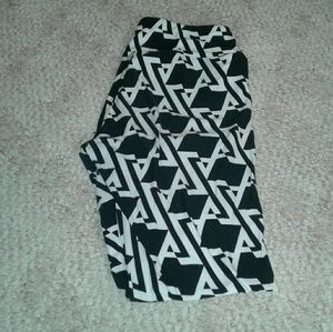 Lularoe OS Leggings Never worn