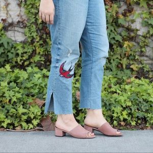GAP Jeans - Gap 1969 Embroidered Girlfriend Jeans GAP Jeans - Gap 1969 Embroidered Girlfriend Jeans