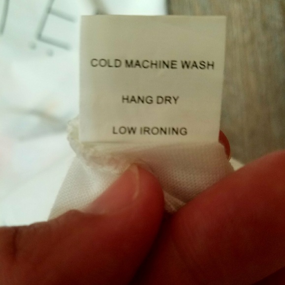 Last, size medium. - Picture 4 of 6