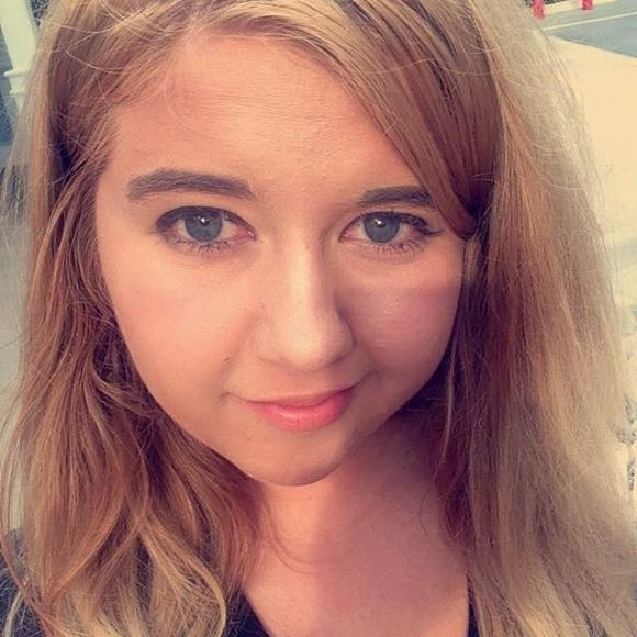 Meet your Posher, Madie - Picture 1 of 3