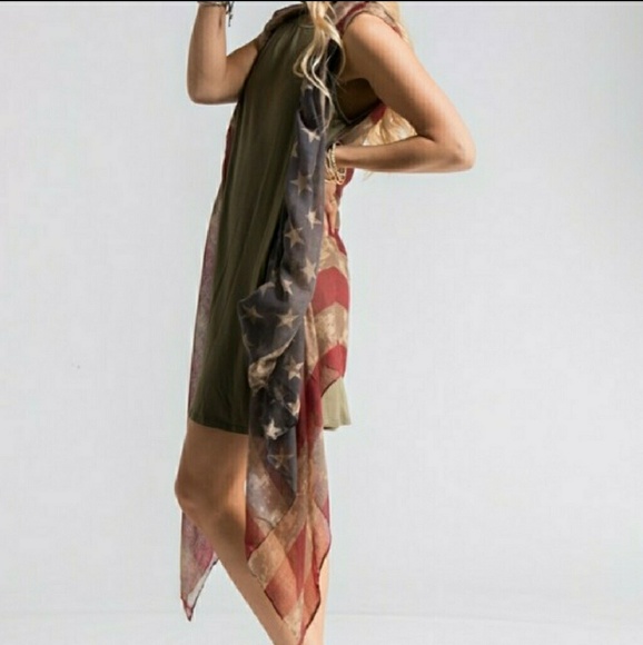 🇺🇸 Festival Ready Flag Vest - Picture 3 of 8