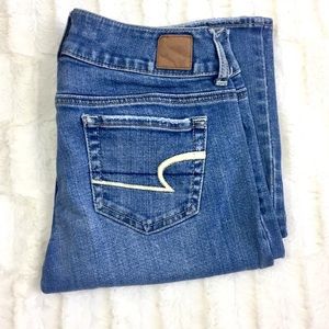 American eagle size 2 artist Jeans
