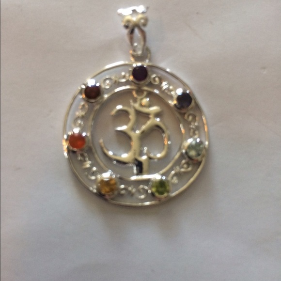 ✅REDUCED ‼️‼️SANSKRIT OM AUM CHAKRA SILVER - Picture 6 of 7