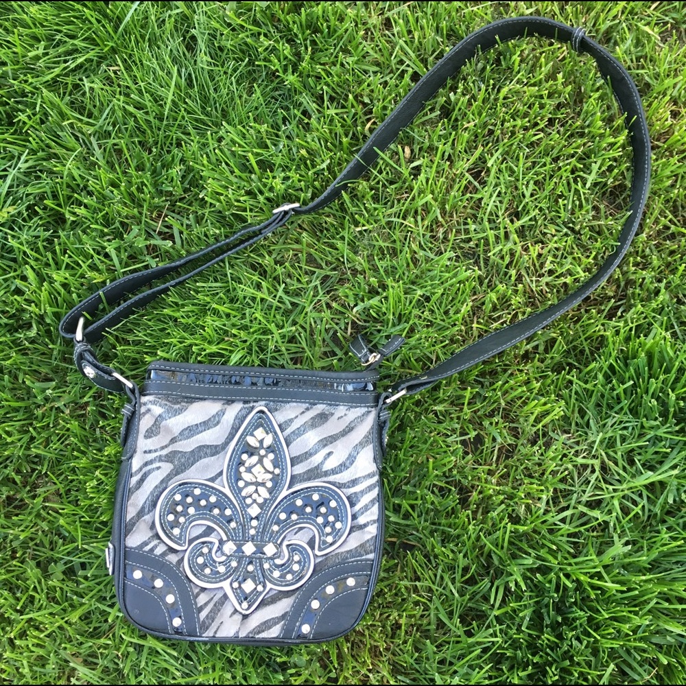 Miss Me cross body purse