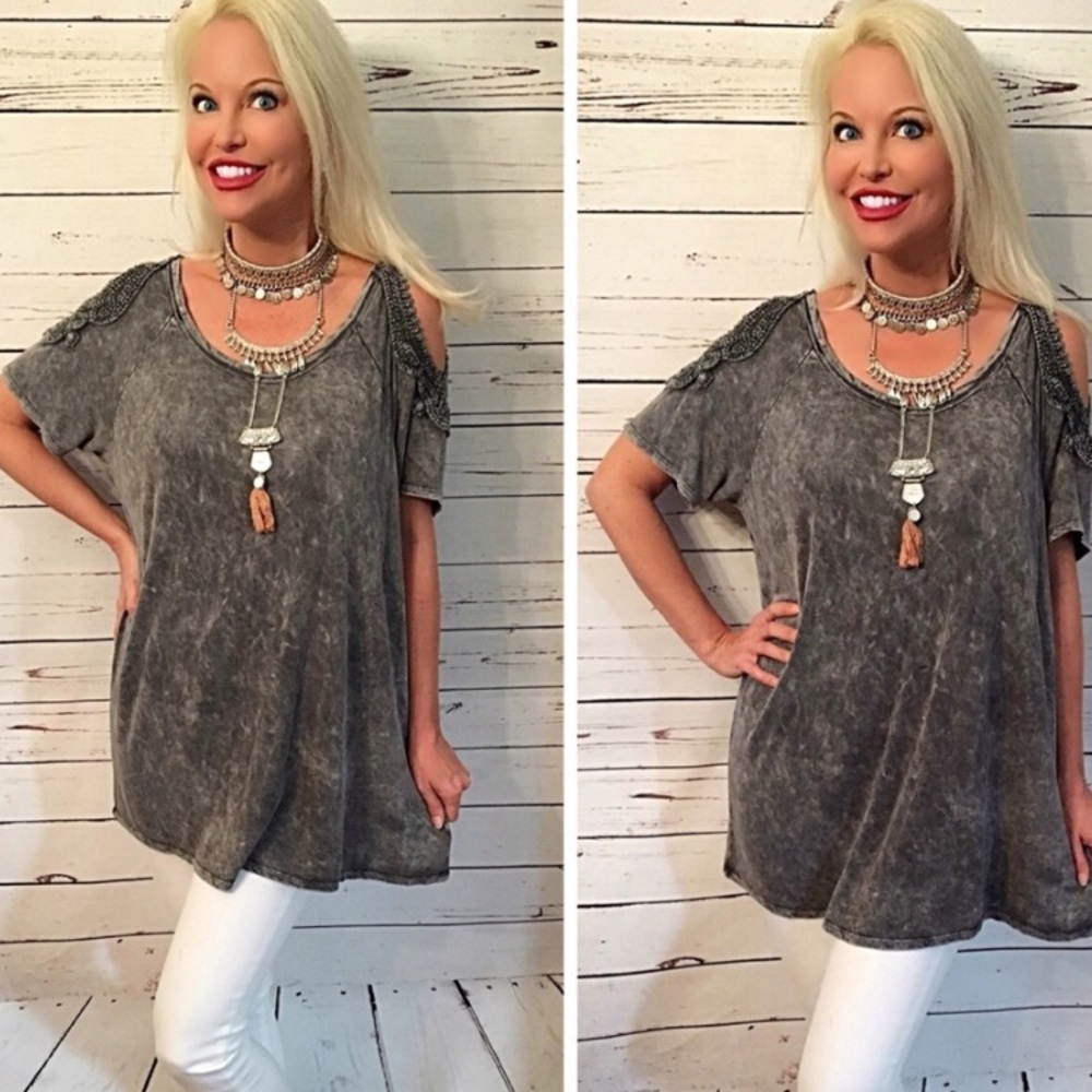 Cold shoulder acid washed crochet detail tunic - Picture 2 of 3