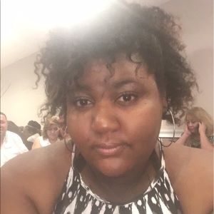 Meet your Posher, Roberta