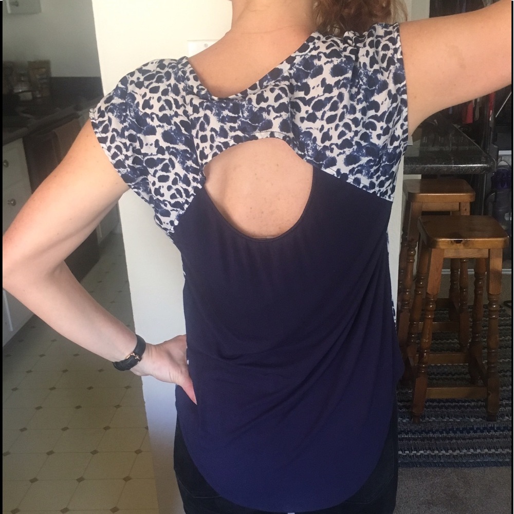 Short sleeved shirt from Pixley in size small - Picture 2 of 3