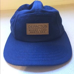 Depactus hat