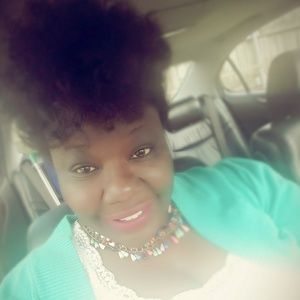 Meet your Posher, Djenaba