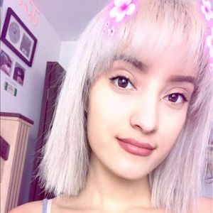 Meet your Posher, Janet