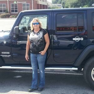 Meet your Posher, Connie