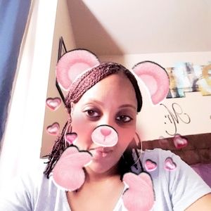 Meet your Posher, Michele