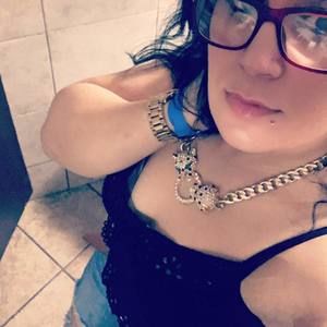 Meet your Posher, Clara