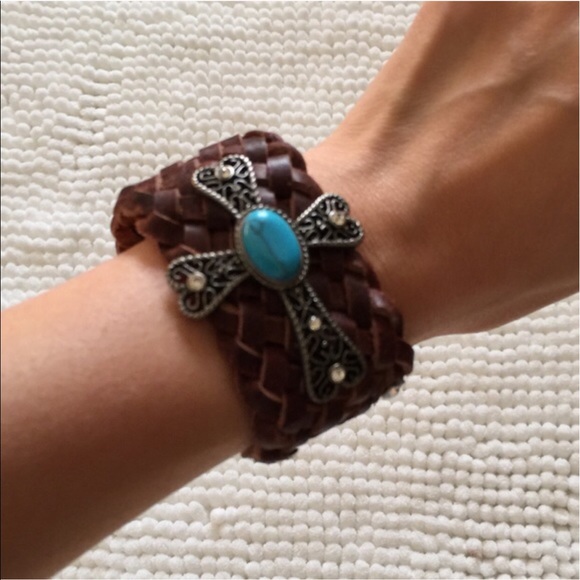 The SAN ANTONIO leather cross bracelet - BROWN - Picture 2 of 3