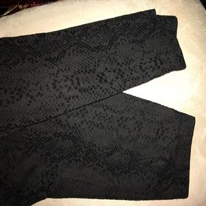 Snakeskin velvet texture leggings