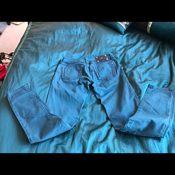 Miss Me Jean - Picture 3 of 4