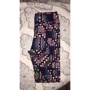 SOLD LuLaRoe OS Leggings