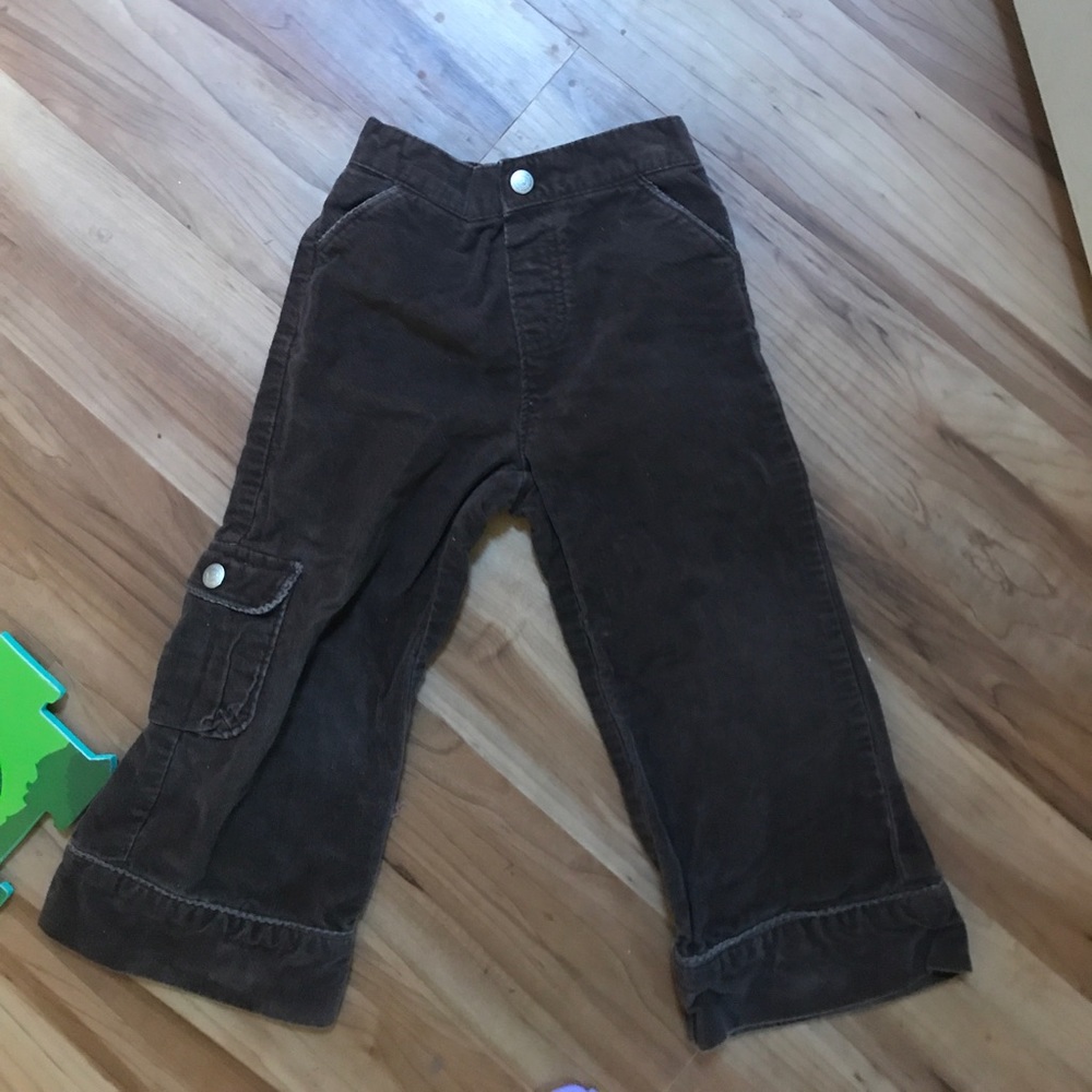The kids source 👖 corduroys
