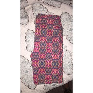 SOLD LuLaRoe OS Leggings