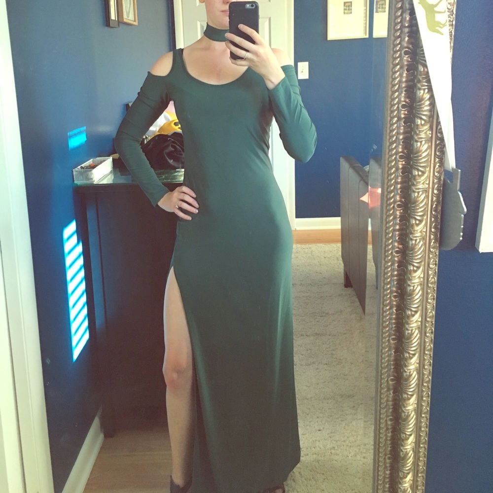 Unique maxi w/ slit, cold shoulders, & choker