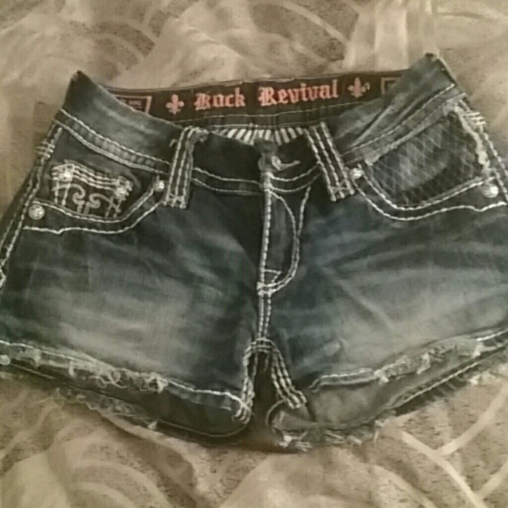 Rock revival "ali" shorts