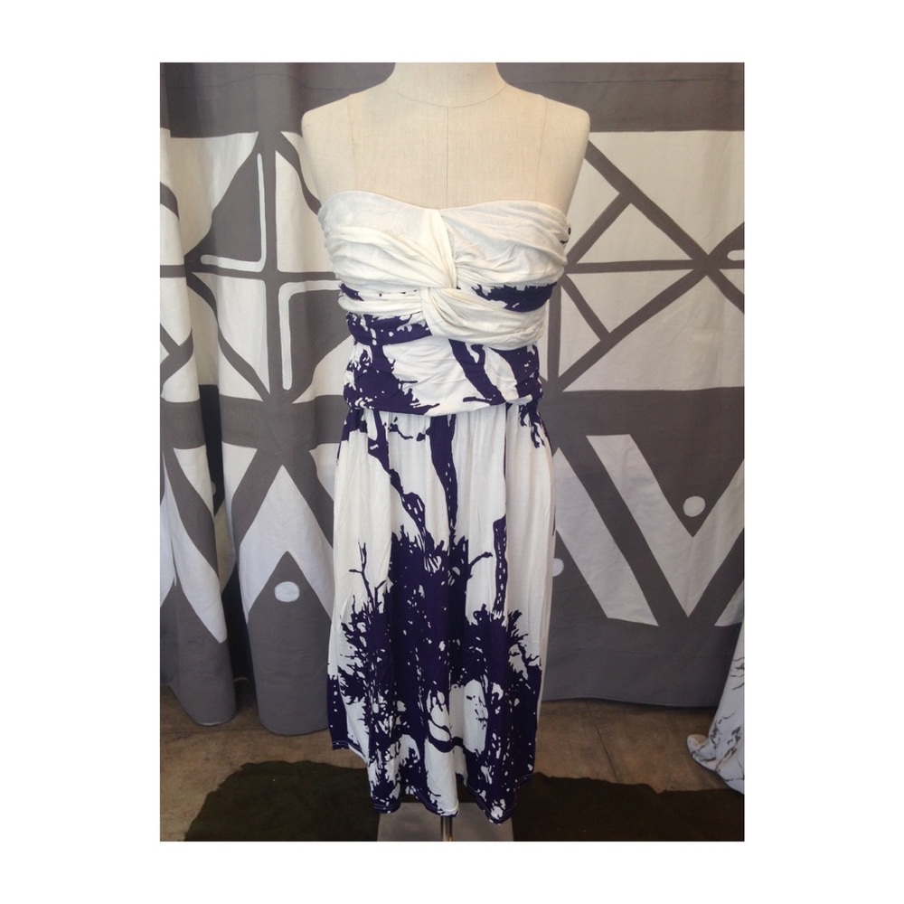 Strapless dress